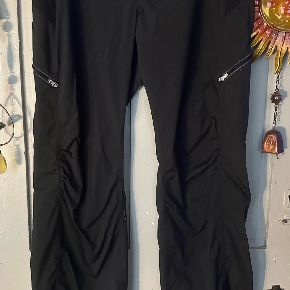 Lululemon Dance Studio Black Track Pants with Zipper Accents Size 12 Worn once